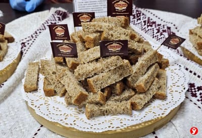 Хлеб из фиолетовой пшеницы начали выпекать в Беларуси. Как он выглядит?