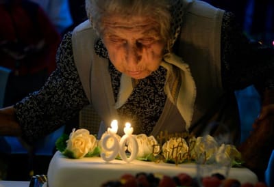 Учёные установили верхний предел продолжительности жизни человека