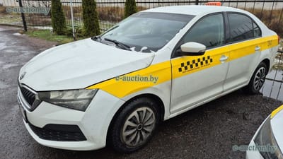 На торги выставлено 10 арестованных автомобилей-такси 2019–2020 гг. в. Какая цена на старте?