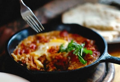 Может ли вчерашняя еда вызывать рак? Вот что врачи называют реальной угрозой