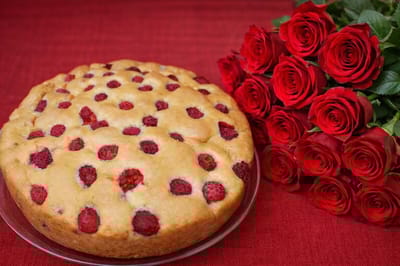 Малиновый пирог ко Дню влюблённых — десерт, который растопит любое сердце