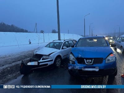 В Гродно на объездном кольце столкнулись четыре автомобиля — есть пострадавший