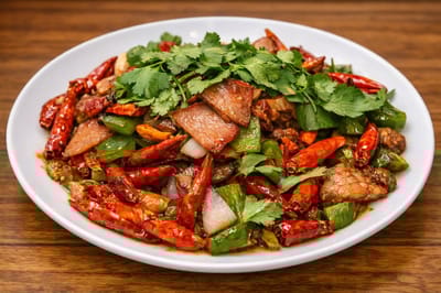 Мясной салат-хит для праздничного стола на 23 Февраля