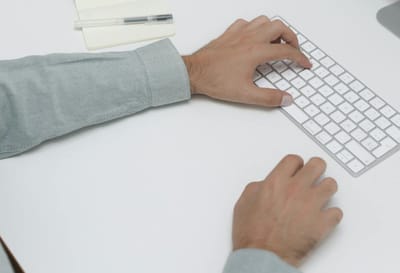 Может ли наниматель уволить сотрудника, если состояние его здоровья вызывает сомнения в его профпригодности?