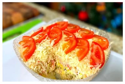 Этот салат с крабовыми палочками исчезает со стола первым