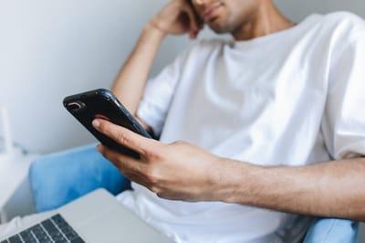 Оплатил штрафы за безбилетный проезд только после отключения интернета