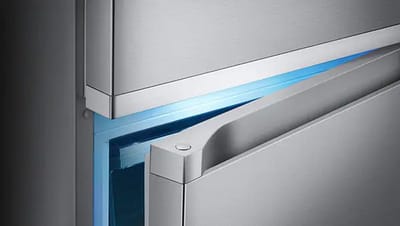 Уплотнитель на дверце холодильника