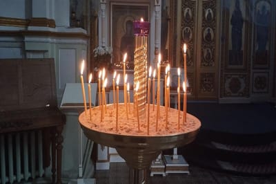 Радоница, традиции