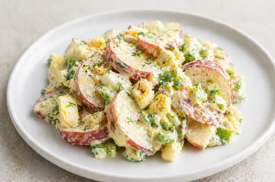 рецепт салата с редисом и яйцом