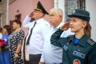 Анжела Сеч