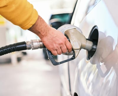 Бензин подорожает в 2026 году: сколько будем платить за литр