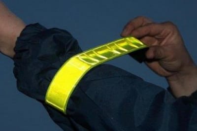 Будь заметным на дороге: в Беларуси стартовала акция «Световозвращатель спасает жизнь»