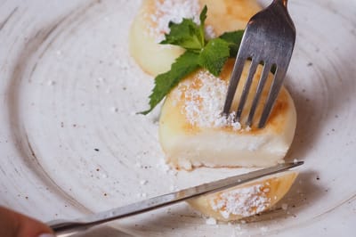 Диетолог: эти признаки указывают на то, что вы едите слишком много белка