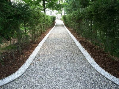 Эксперты рассказали о современной альтернативе бетонным дорожкам