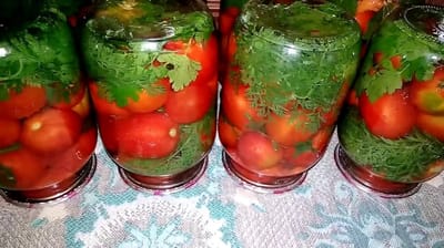 Этот секретный ингредиент сделает маринованные помидоры особенными