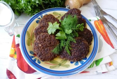 Горячие, румяные, с ароматом леса: зуцы — лучшее, что можно сделать с грибами