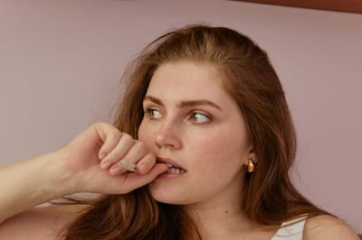 Их недооценивают: представители этих знаков умнее, чем люди думают