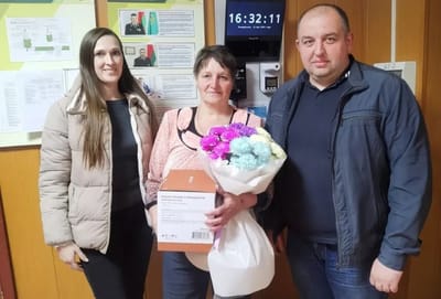 Коллеги тепло поздравили работника Слонимского лесхоза с 70-летним юбилеем