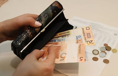 Можно ли отказаться от аванса и получать зарплату один раз в месяц?