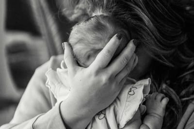 Муж тайно сменил имя ребенку: родила дочку, а он назвал ее именем другой женщины, подозреваю измену