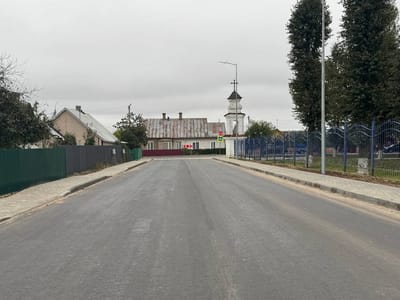 На улице Мицкевича в Слониме обновили дорогу и тротуары