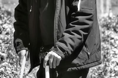 Новая жена через пару лет выгнала, а первая семья обратно не приняла: так и доживал один