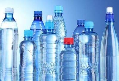 Она взяла обычную бутылку — и сделала это. Гениально!