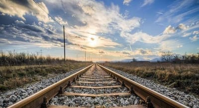 Поезд Калининград – Москва задерживается более чем на три часа