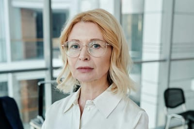 Причёски для женщин старше 50: только с ними вы будете выглядеть как настоящая леди