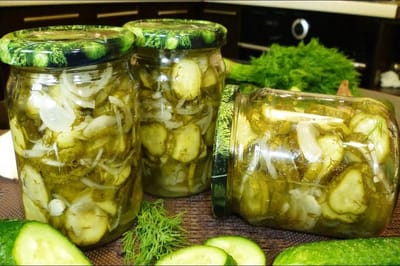 Самый вкусный и простой рецепт салата из огурцов