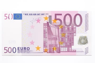 В банке усомнились в подлинности евро — эксперты объяснили, что пошло не так