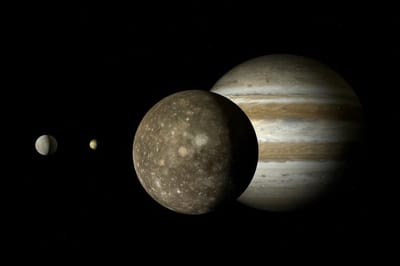 В эти выходные нас ждет двойной космический поворот: что это значит для каждого знака?