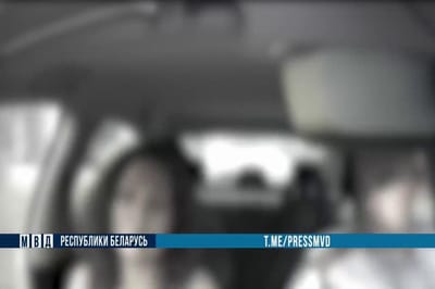 В Гродно пьяная мать везла дочерей в школу