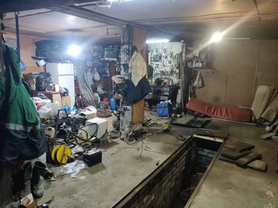 В Гродно спасатели помогли женщине выбраться из смотровой ямы в гараже