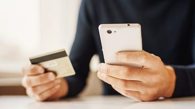 В Слониме мужчина украл с карты знакомого свыше 12 тысяч рублей