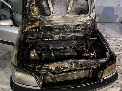 В Зельве ночью горел легковой автомобиль