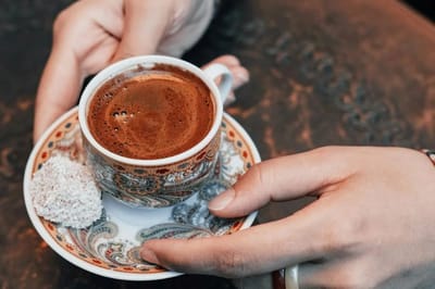 Вот как приготовить лучший в мире кофе по-турецки. Все будут спрашивать у вас рецепт