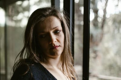 Вот как выглядит женщина, несчастная в браке: 10 признаков, которые видно за километр