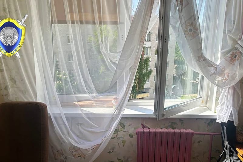 открытое окно