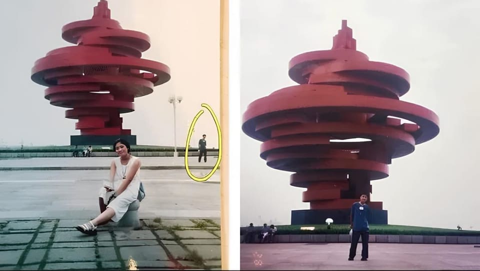 Нашла старую фотографию, а потом увидела, кто на заднем плане: «У меня мурашки по всему телу»