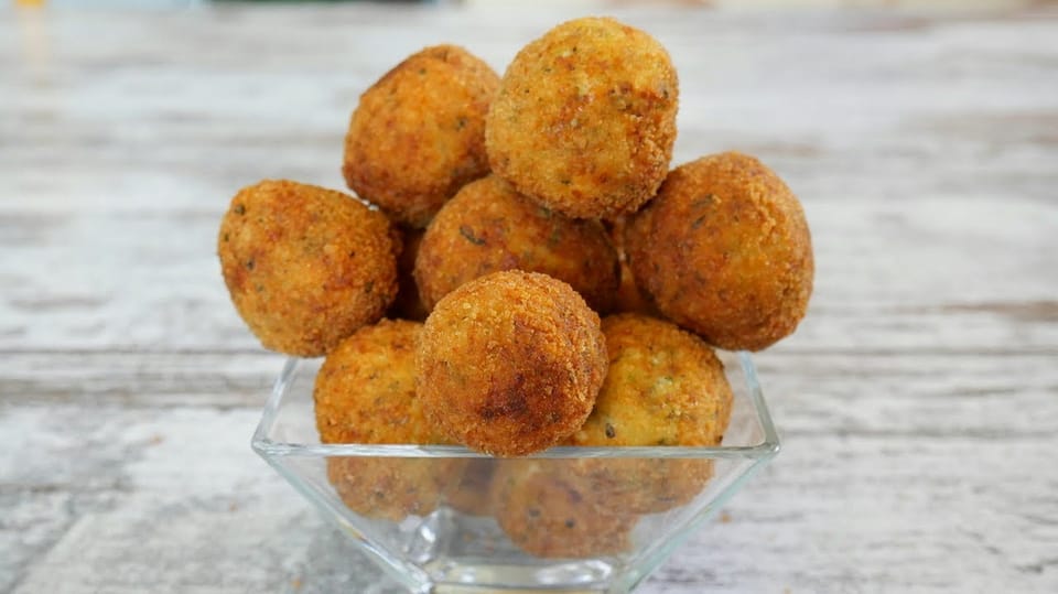 Готовим кабачковые пончики из Греции — просто, быстро и очень вкусно