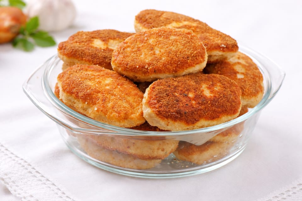 Рецепт бабушкиных котлет — без яиц и хлеба, с тем самым вкусом детства