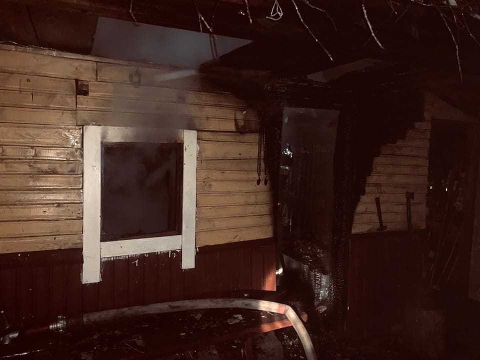 В Слонимском районе горела баня, в Щучинском — жилой дом, в Гродно — автомобиль