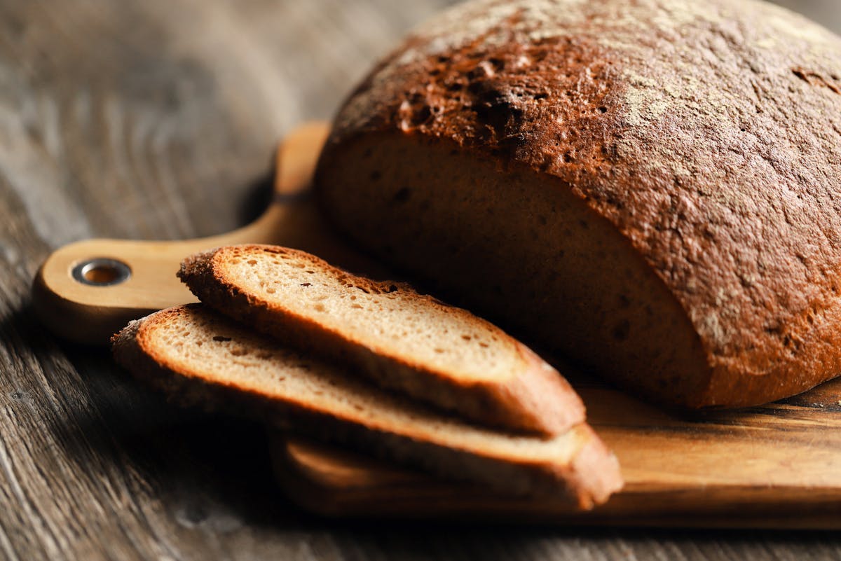 Какие продукты нельзя есть с хлебом: неожиданный список