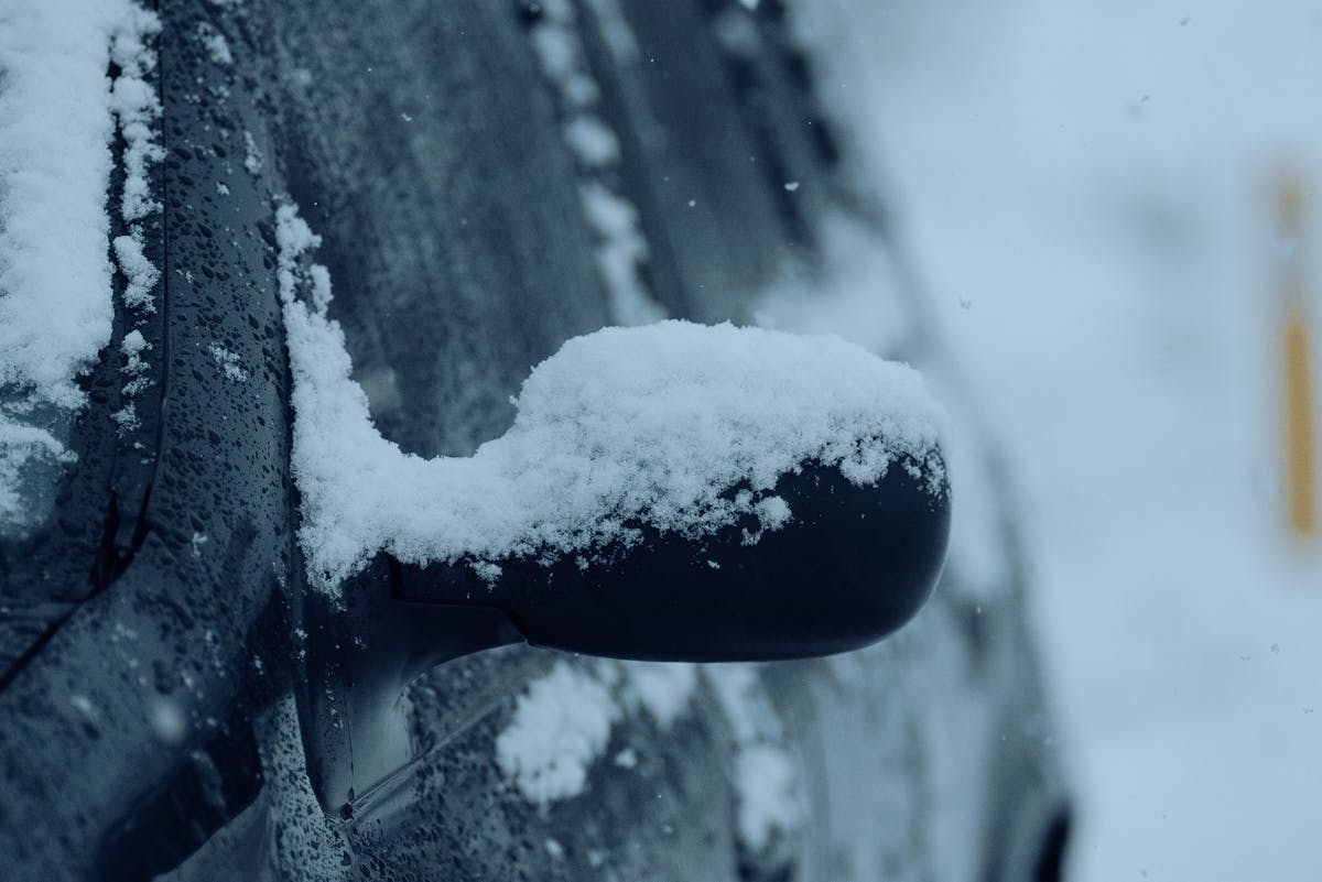 Заклинило двери или замки вашего автомобиля? Вот как быстро и легко их открыть