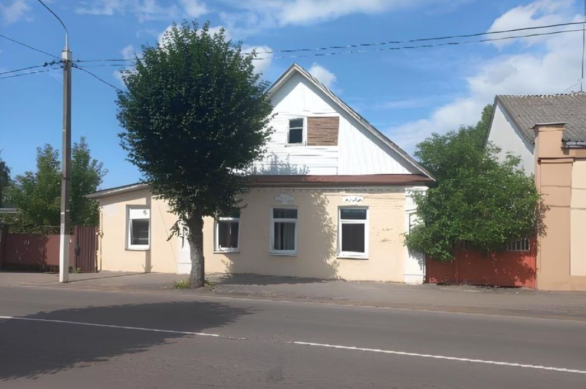 За здание университета в Слониме на торгах развернулась нешуточная борьба. За сколько купили?