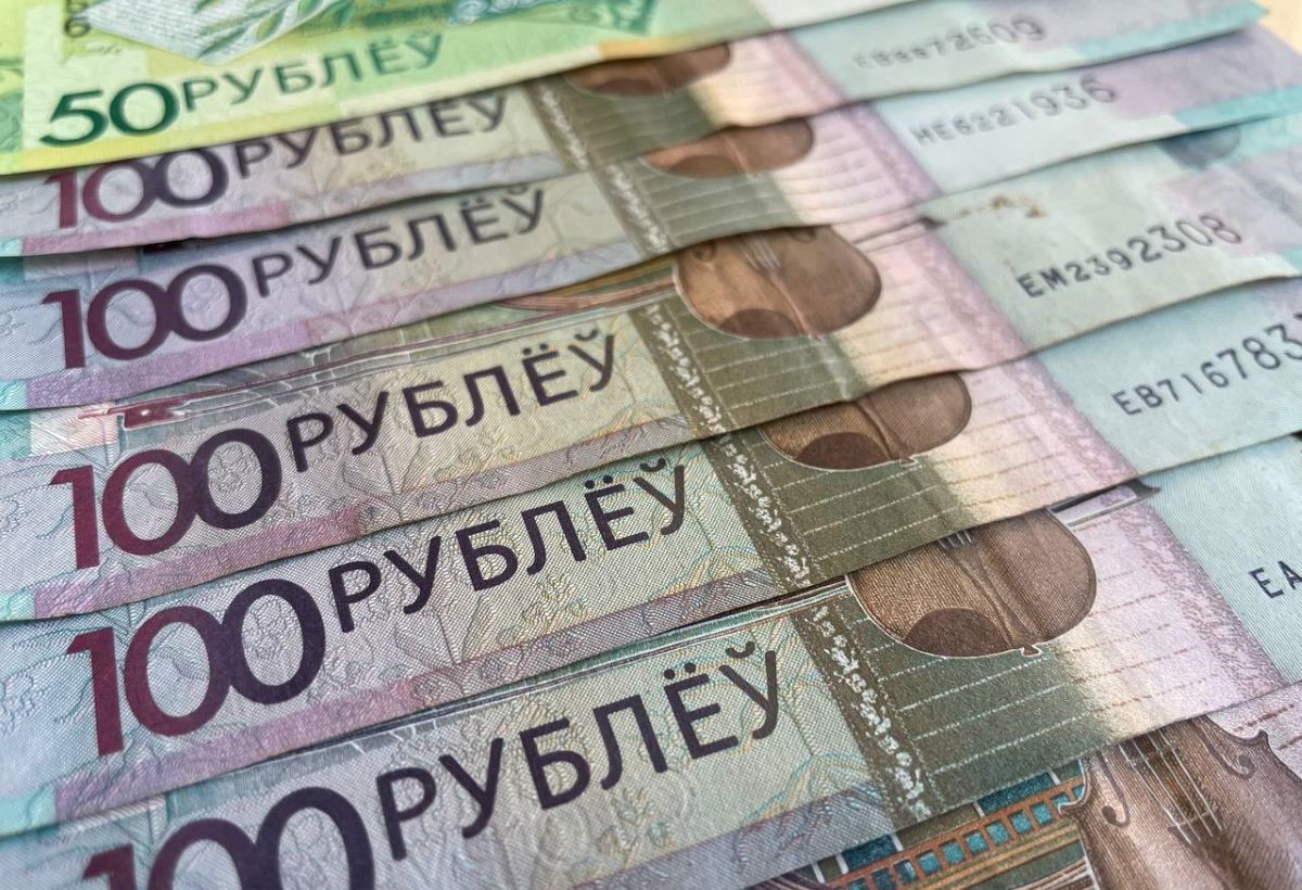 Мошенники под видом соцработников выманили у пенсионерки крупную сумму денег