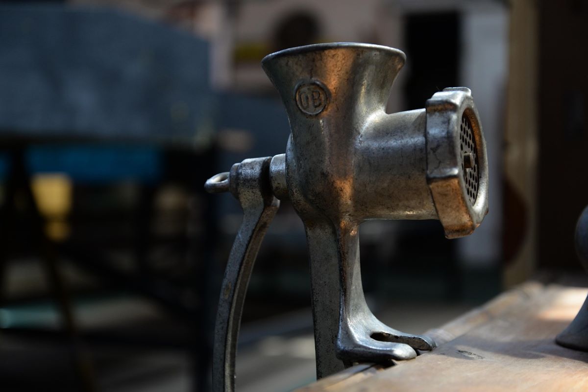 Как заточить нож от мясорубки? Оказывается, есть очень простой способ 