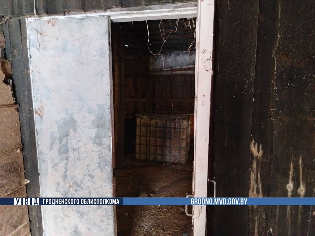 Почти 2000 литров браги обнаружили у сельчанина в Слонимском районе