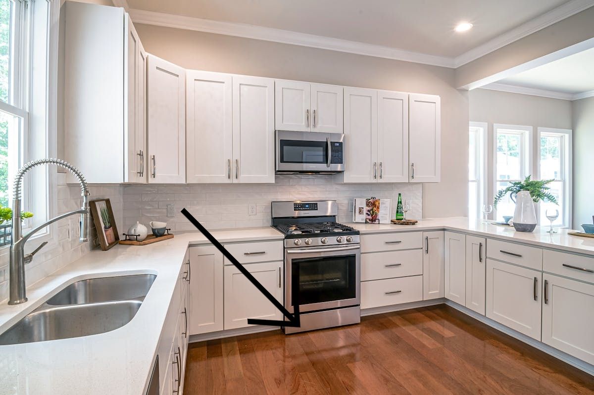 Вот для чего на самом деле предназначен выдвижной ящик под духовкой